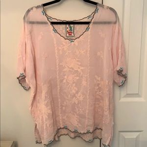 Beautiful pink eyelet Johnny Was top!